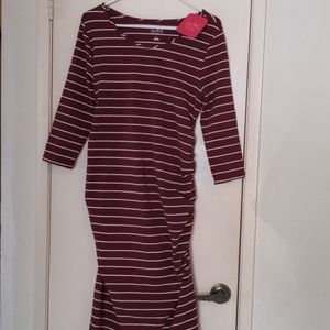 NWT Maternity dress, cute maroon stripes. Maxi fit